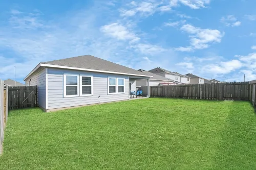 Exquisite 4-Bedroom Home in Katy with Pool Access - 4-Star