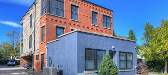 Breathtaking Views! 15 minute walk to Pearl St 5 minutes to Hiking. Hotels in Boulder