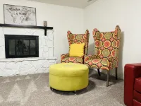 Enjoy Artisan Bread ❤️ Quiet Rambler + Historic Park, Firepit, Pets, 2 Car Garage