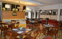 Koening Hotel Cirebon - parking