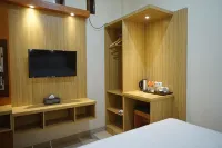Manggala Trans Hotel - 2-Sterne