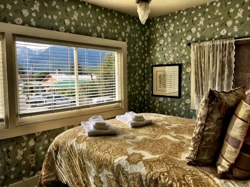 Historic Skagway Inn - Homestays