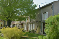 Les Noyers Aulnay