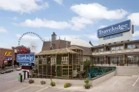 Travelodge by Wyndham Niagara Falls at the Falls