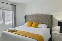 Lovelyhome•Near BU•with TreeHouse•Ideal for Group Stays