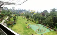 Seruni Hotel Hobbit House