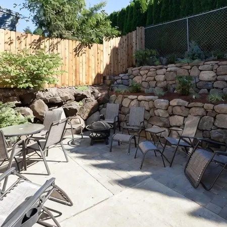New Condo Downwider with Hot Tub, Minutes Away from the Columbia River Gorge by RedAwning