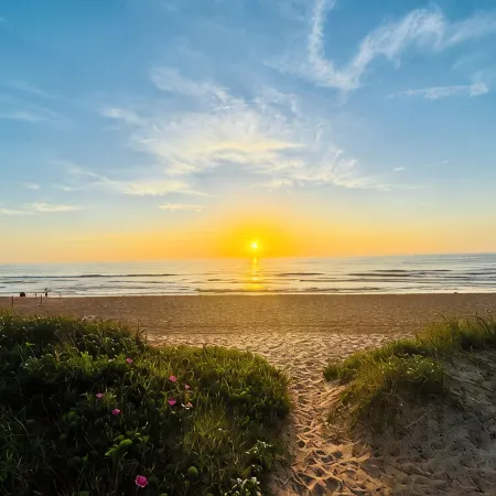 It's beach time! Enjoy the sunshine!