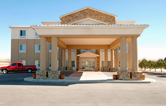 Best Western Plus Montezuma Inn  Suites