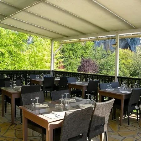 Hôtel Restaurant les Falaises