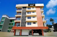 Super Townhouse Oak Cochin International Airport - 2-Star