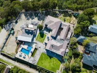 Issaquena Heights Boutique Hotel - parking
