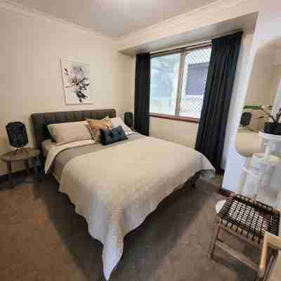 Lascelles Lookout - A Haven On The Hill with uninterrupted views of Perth Rooms