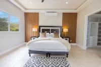 Guanaco  HouSe  – AC, Hot Water, Wi-Fi, Daily Cleaning Perfect for Your Family - Homestays