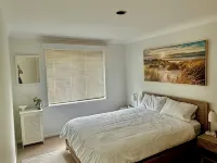 Gravity Stayz - 5min ride to the Mogo Trails and beautiful beaches Hotels in Batehaven