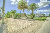 New Listing! Dockside Palms Weeki Wachee-Spring Fed Canal-Boat Friendly! - 홈스테이