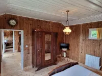 La Germaine - wooden shack in the countryside - บังกะโล
