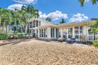 Beautiful & Spacious Waterfront Condo, Walk to the Beach, on Canal, 2 Bed/2 Bath - 2 Sao