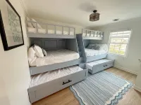 Oceanfront Luxury in Surfside Beach,  Private Pool + Private Beach Access - バルコニー