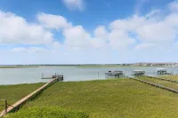 4-Bedroom Deep Waterfront Home with Private Dock and Dazzling Sunset Views! - 4-Star