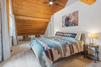 Peaceful updated cabin with outdoor space near Whitefish - Chalets