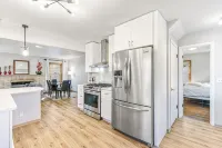 4 bedroom HOUSE – 5 Minutes to MOA & AIRPORT