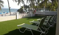 Yaque Beach Hotel - parkir