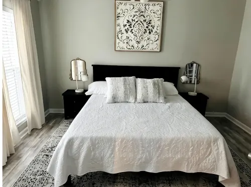 Spacious 3 BDRM for 9 - SA & NB