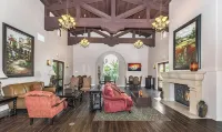 Majestic Mountain Views- 2 private patios- 2 bed/2 bath sleeps 6- 064225