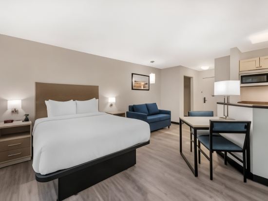 Dulles Suites