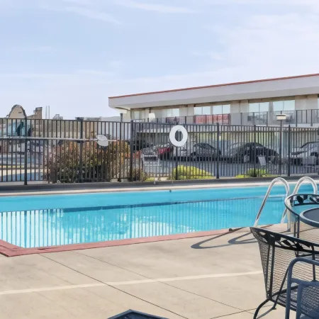 Econo Lodge