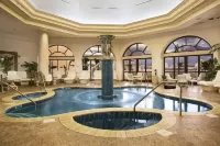 Peppermill Resort Spa Casino - Hot Tub