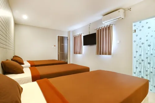 Pondok Eve - Guest houses