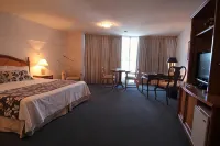 Crystal Palace Hotel