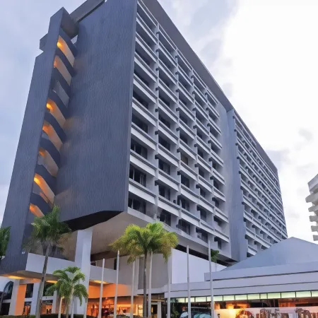 Pearl Hotel Phuket Отели рядом с достопримечательностью «Автобусный вокзал Пхукета»