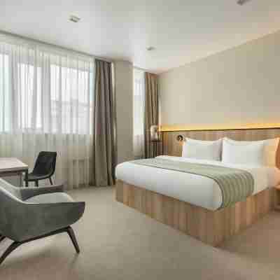 Breezko Hotel Rooms