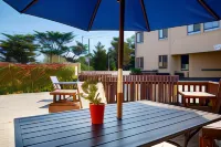 Munras Inn