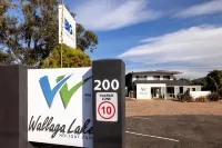 BIG4 Wallaga Lake Holiday Park - parking