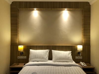 Lcr Hotel