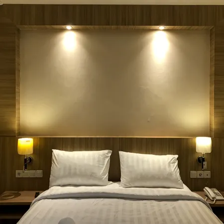 Lcr Hotel