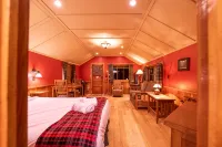 Johnston Canyon Lodge & Bungalows - Parkering