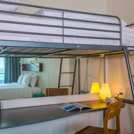 Norn Talay Surin Beach Phuket Отели рядом с достопримечательностью «Пляж Лэм Сингх»