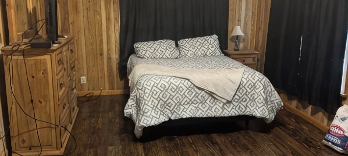 Cozy 2-bedroom cabin with WiFi, AC in charming Murfreesboro on Lake Greeson. Hôtels à&nbsp;: Comte de Pike