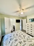 Cozy 2-Bedroom 2 Bath Cottage in Enjoyable Ocean Springs! Sleeps 4 Guests. - 4-Star