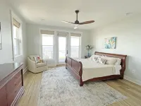 Built in 2021 - Bayfront- Pool -Dock - Elevator - Short Walk to Beach