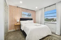 Waterfront, Heated Pool, Kayaks, Game Room, Fishing