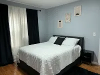 2 Bedroom-near Hospitals, Six Flag, Big E - Homestays