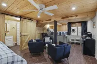 Welcome to Red Pine Retreat, your mountain getaway!