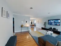 Beautiful Three Bedroom one story house on quiet street - WiFi
