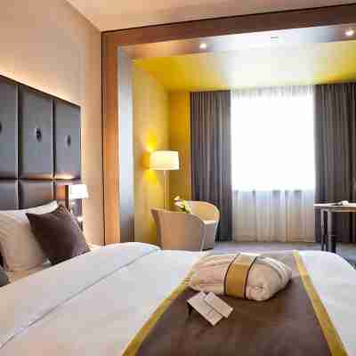 Mercure Tyumen' Tsentr Hotel Rooms